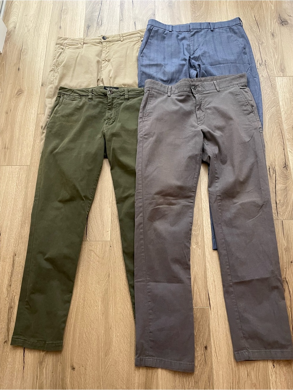 Bundle lot four chinos khakis slim Calvin Klein Zara American eagle Perry Ellis
